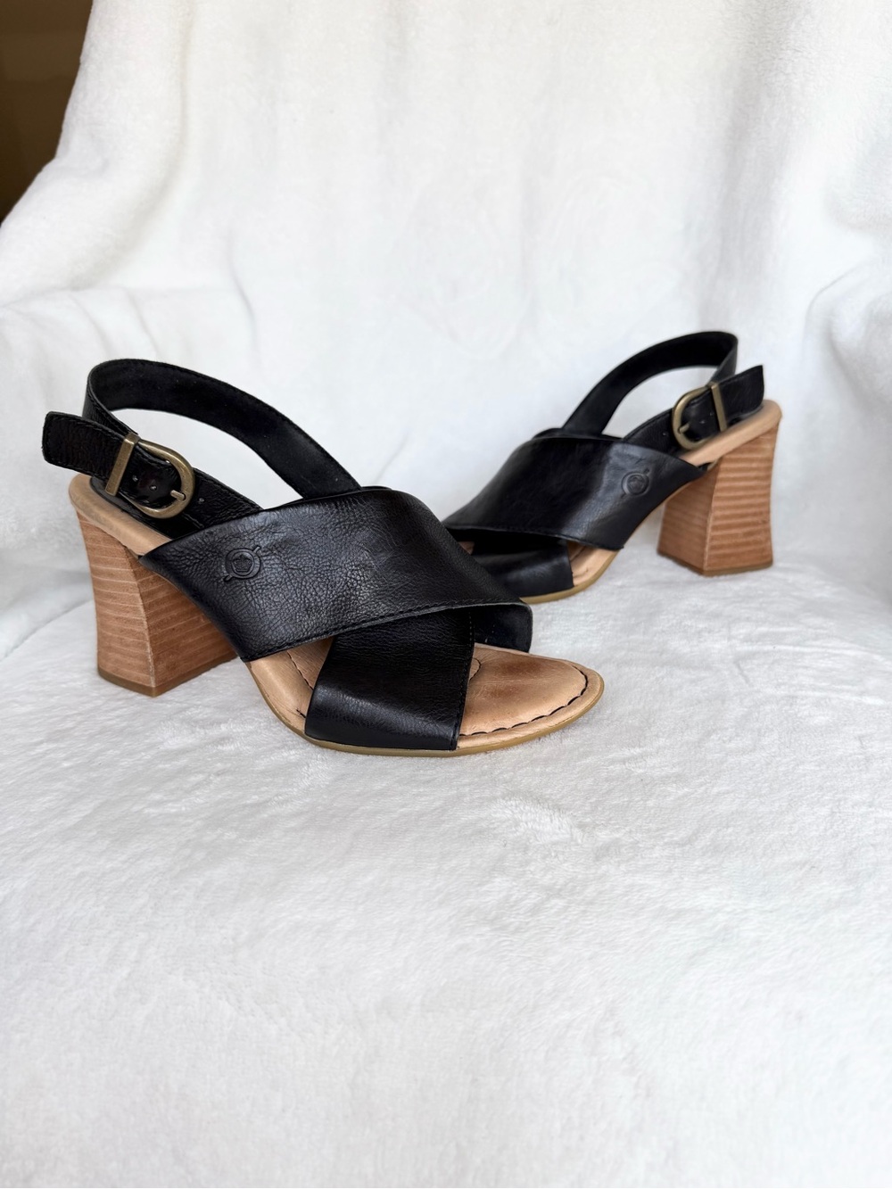 Born Women's Tessa Leather Heel Sandal in Black Size 6 EUC